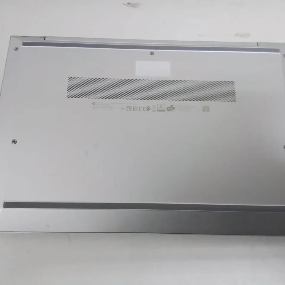 UNBOXED HP ELITEBOOK AX200NGW LAPTOP IN SILVER