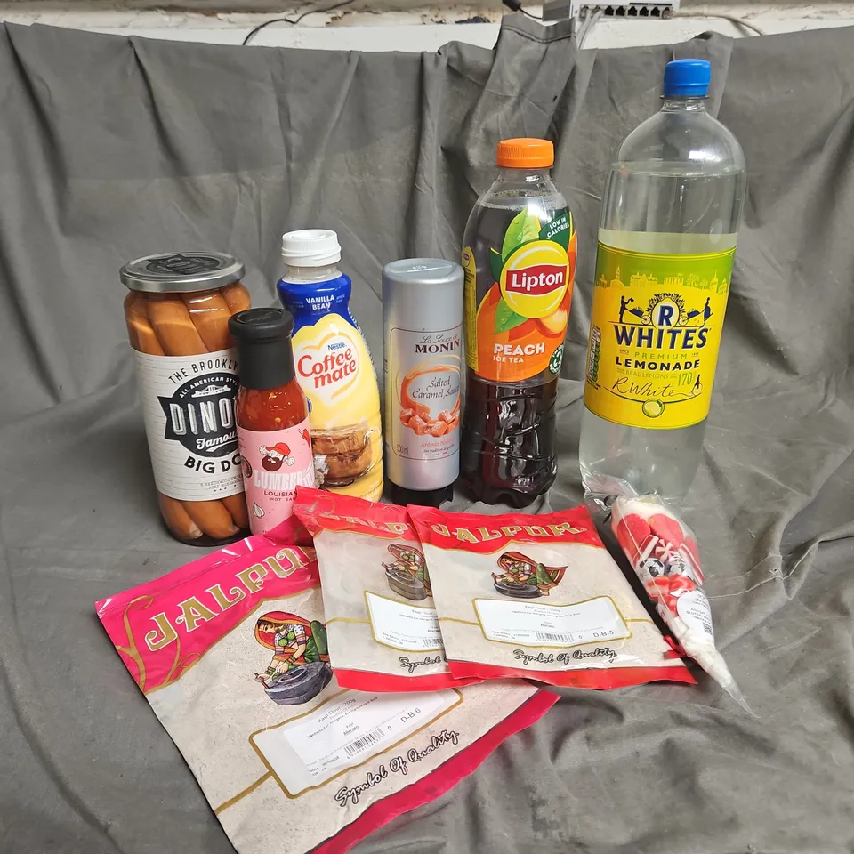 APPROXIMATELY 10 ASSORTED FOOD ITEMS TO INCLUDE - MONIN SALTED CARAMEL SAUCE, DINO'S BIG DOGS, LIPTON PECH ICED TEA, ETC - COLLECTION ONLY