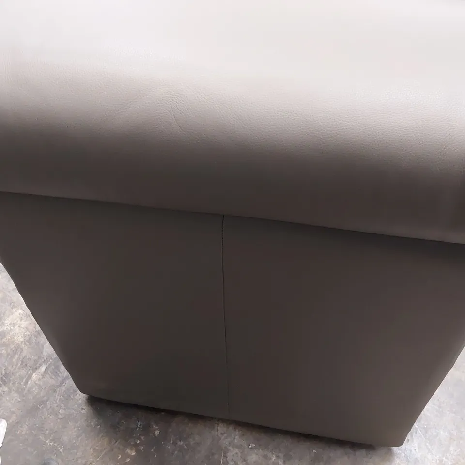 QUALITY ITALIAN DESIGNER CENTREARMLESS UNIT WITH ADJUSTABLE HEADREST GREY LEATHER