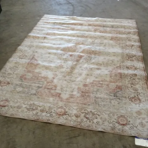 PERSIAN-STYLE AREA RUG, BEIGE & PINK FLORAL BORDER β LARGE APPROX 305X244CM