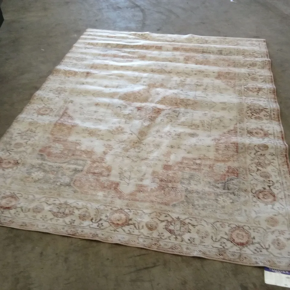 PERSIAN-STYLE AREA RUG, BEIGE & PINK FLORAL BORDER – LARGE APPROX 305X244CM