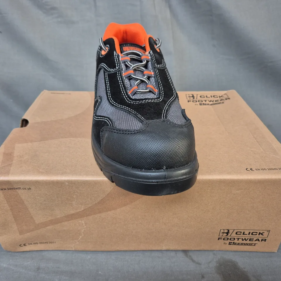 BOXED PAIR OF CLICK TRADERS NON-METALLIC TRAINER SHOES IN BLACK/GREY/ORANGE EU SIZE 43