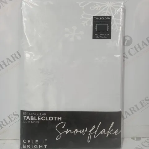 RECTANGLE BLIZZARD SNOWFLAKE TABLECLOTH IN WHITE
