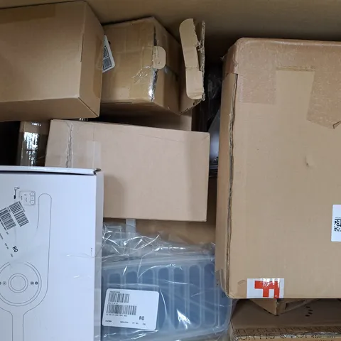 BOX OF APPROXIMATELY 12 ASSORTED HOUSEHOLD ITEMS - COLLECTION ONLY