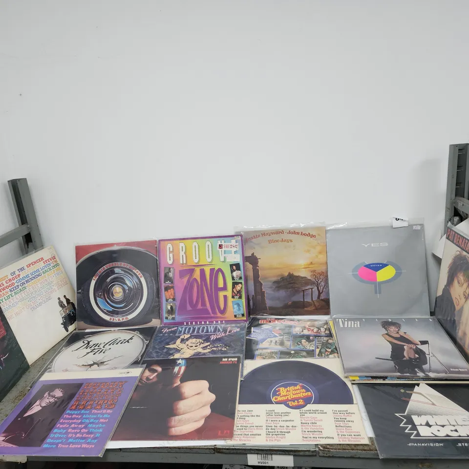 A COLLECTION OF 20 X VINYL RECORDS