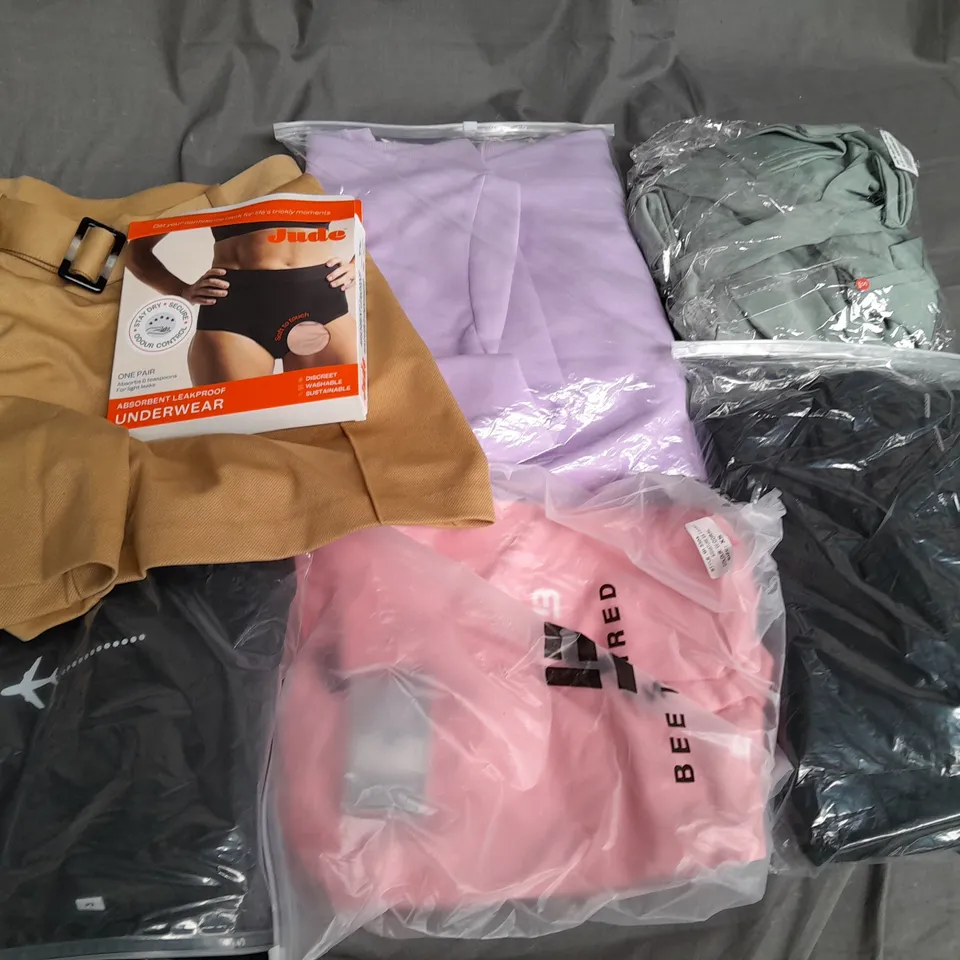 BOX OF APPROXIMATELY 25 ASSORTED CLOTHING ITEMS TO INCLUDE - T-SHIRT , TROUSERS , JACKETS, ETC