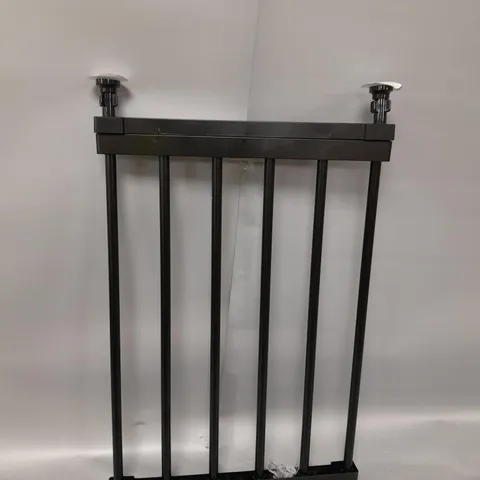 MULTIFUNCTIONAL PET ISOLATION GATE 