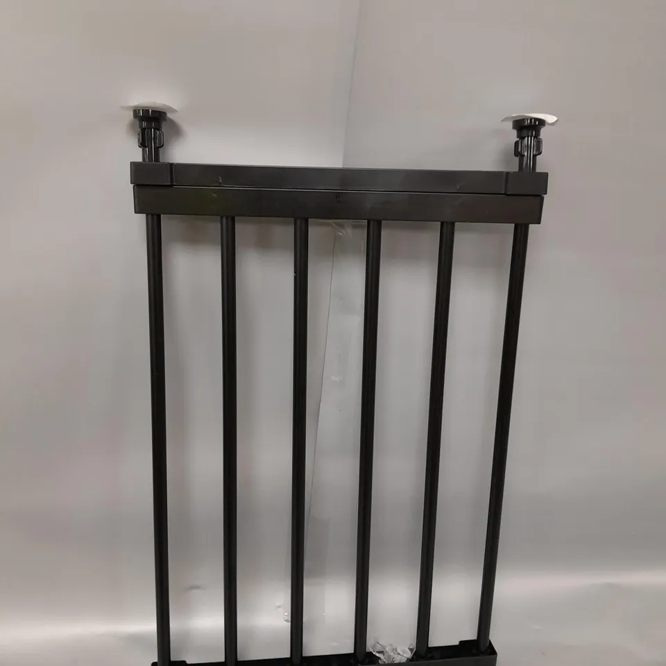MULTIFUNCTIONAL PET ISOLATION GATE 