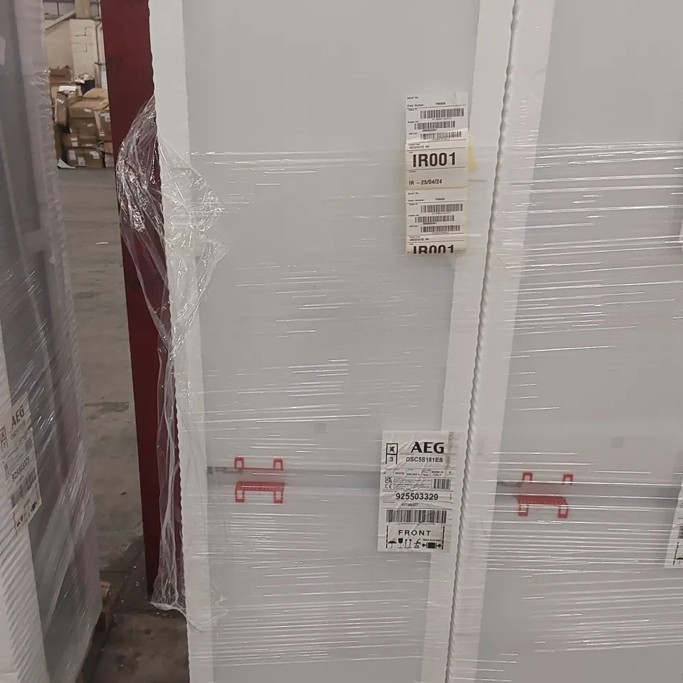AEG OSC5S181ES LOW FROST INTEGRATED FRIDGE FREEZER, SLIDING HINGE, 70/30 RRP £500