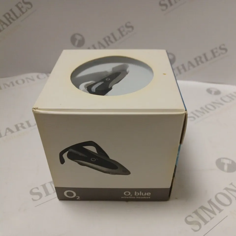 BOXED O2 BLUE WIRELESS HEADSET