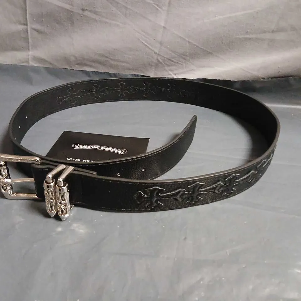 CHROME HEARTS LEATHER BELT WITH ORNATE SILVER BUCKLE – BLACK