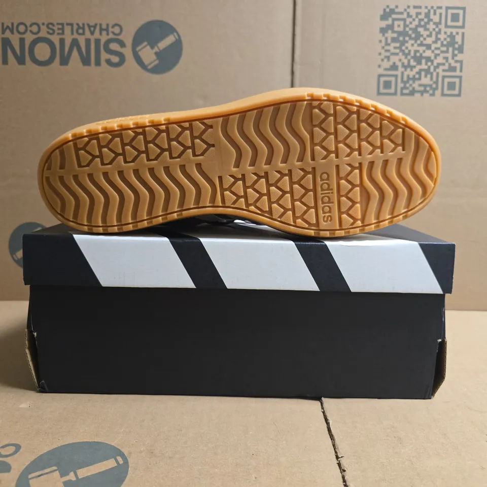 BOXED PAIR OF ADIDAS VL COURT BOLD TRAINERS IN BROWN/PALE PINK SIZE UK 8.5