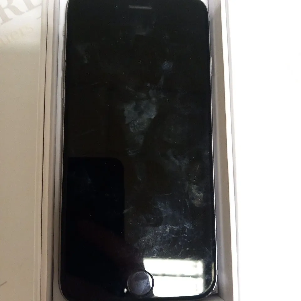 BOXED APPLE IPHONE 6S MOBILE PHONE