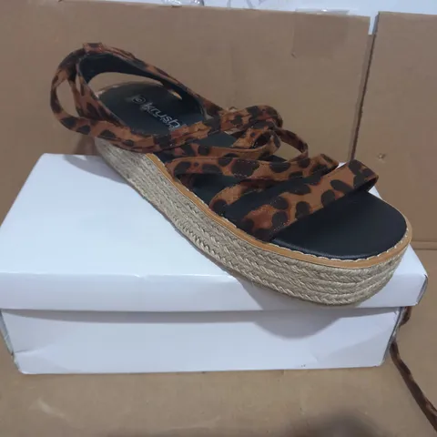 BOXED PAIR OF KRUSH SANDALS IN LEOPARD PRINT COLOUR UK SIZE 6