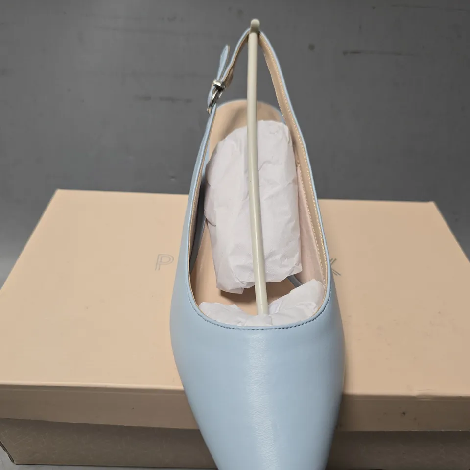 BOXED PARADOX POWDER BLUE FAUX LEATHER - EU 40