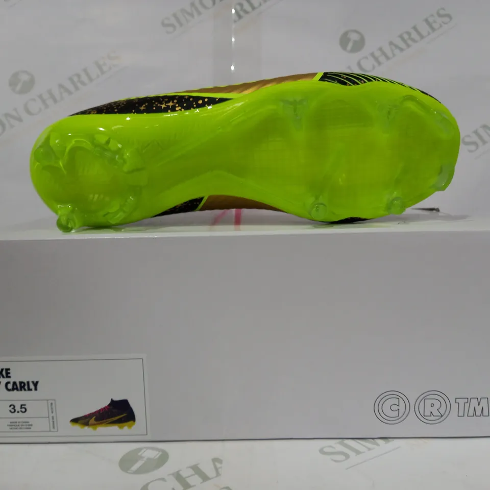 BOXED PAIR OF NIKE AIR ZOOM MERCURIAL FOOTBALL BOOTS IN BLACK/ELECTRIC YELLOW/PINK W. GOLD COLOUR STAR DESIGN UK SIZE 3.5