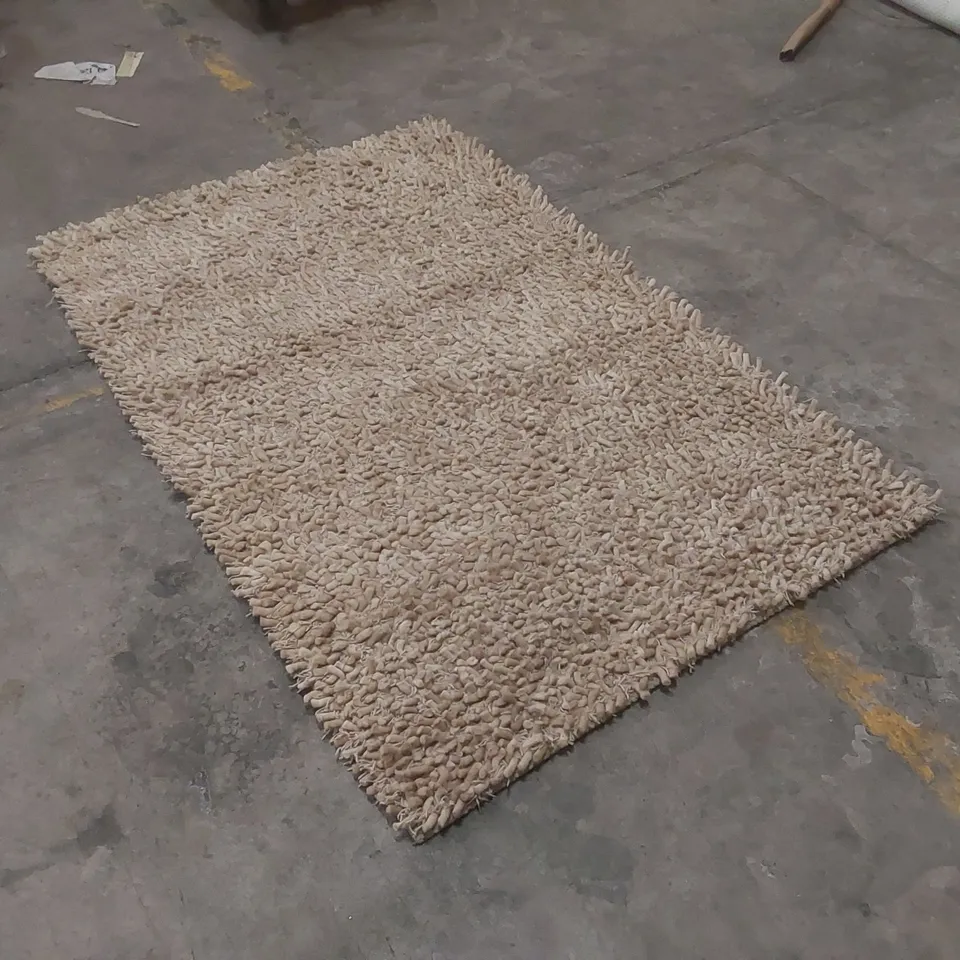 LAKELAND KENSINGTON 90% WOOL RUG - 110 x 170cm