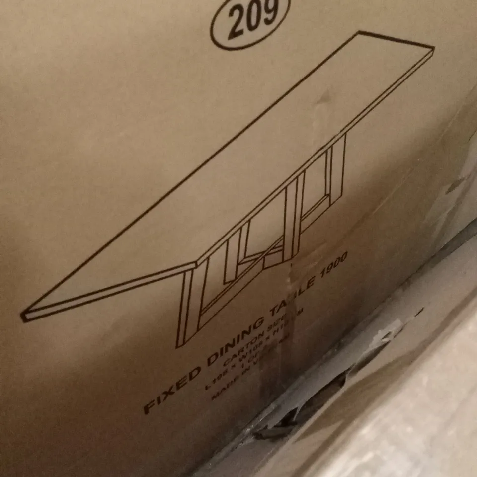 BOXED DINING TABLE (2 BOXES)