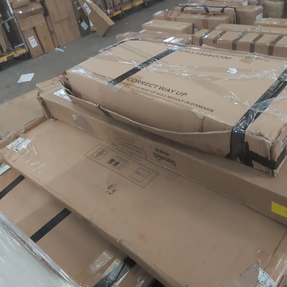 PALLET CONTAINING A LARGE QUANTITY OF ASSORTED DESIGNER FURNITURE PARTS