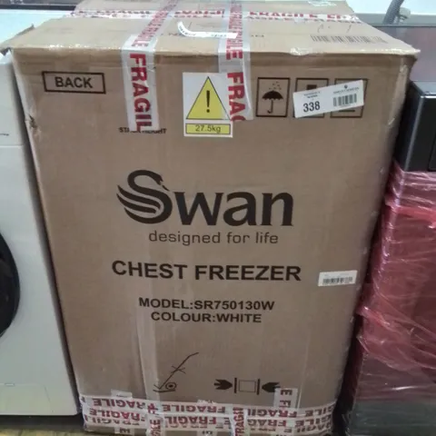 BOXED SWAN SR750130W 143L CHEST FREEZER - WHITE