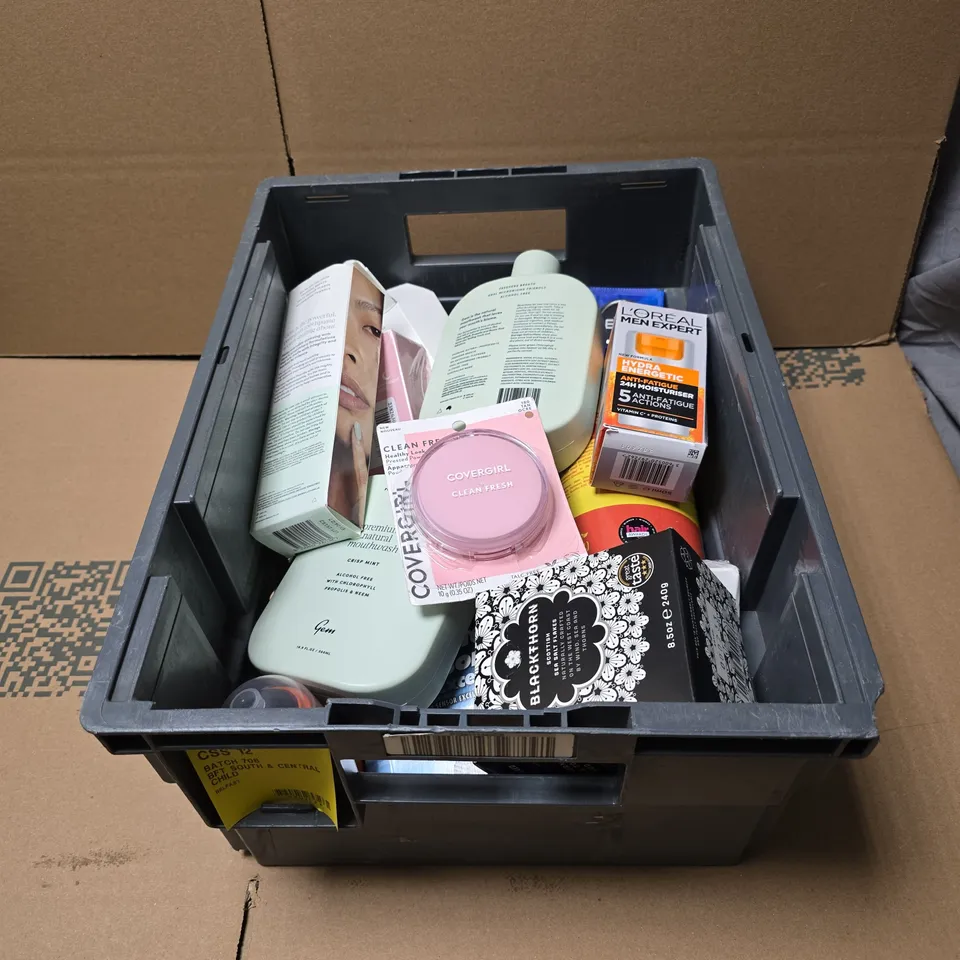 APPROXIMATELY 20 X ASSORTED COSMETIC ITEMS TO INCLUDE GEM FOREVER FRESH MOUTHWASH, GEM TRIPLE WHITENING TOOTHPASTE, L'OREAL MEN EXPERT ANTI FATIGUE MOISTURIZER, BLACK THORN SEA FLAKES, COVER GIRL CLEA