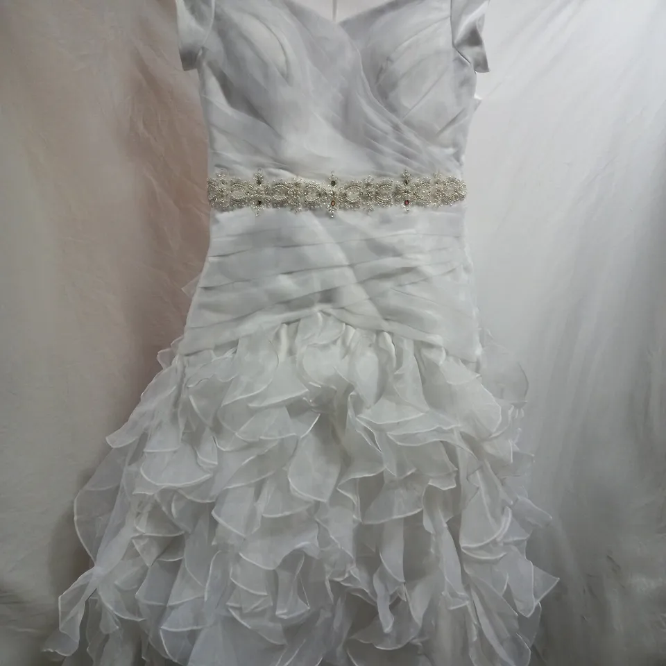 BERKETEX BRIDE 42107M WEDDING DRESS, WHITE - SIZE 8 