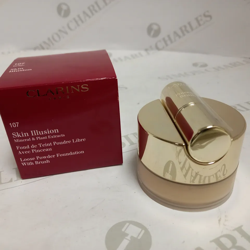 CLARINS SKIN ILLUSION LOOSE POWDER FOUNDATION WITH BRUSH