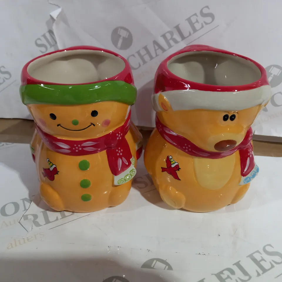 SET OF 2 CHRISTMAS MUGS