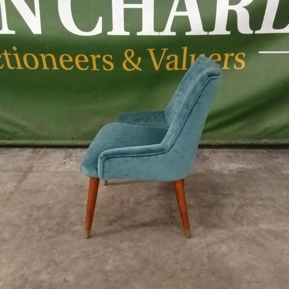 QUALITY DESIGNER TEAL VELVET DINING/ACCENT CHAIR