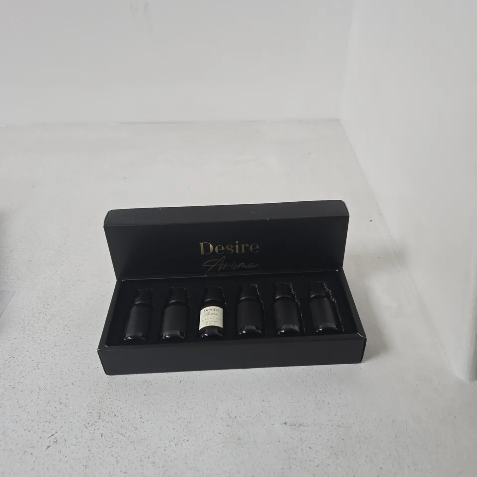 DESIRE AROMA ESSENTIAL OILS SET – BLACK PRESENTATION BOX