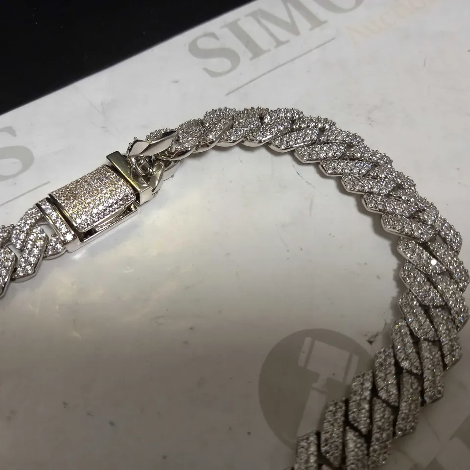 OMNIORE STUDDED CHAIN NECKLACE