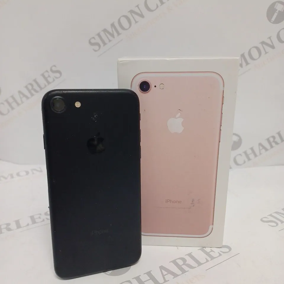 APPLE IPHONE 7 (A1778) SMARTPHONE