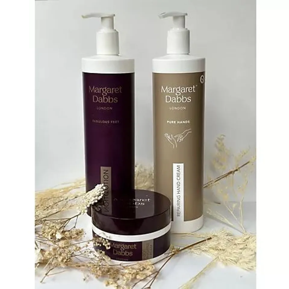 MARGARET DABBS LONDON SUPERSIZE HEROES FOR HANDS & FEET