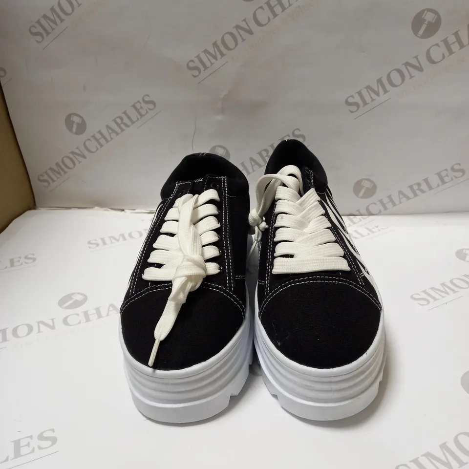 DESIGNER KOI VEGAN PLATFORM SHOES- SIZE 5