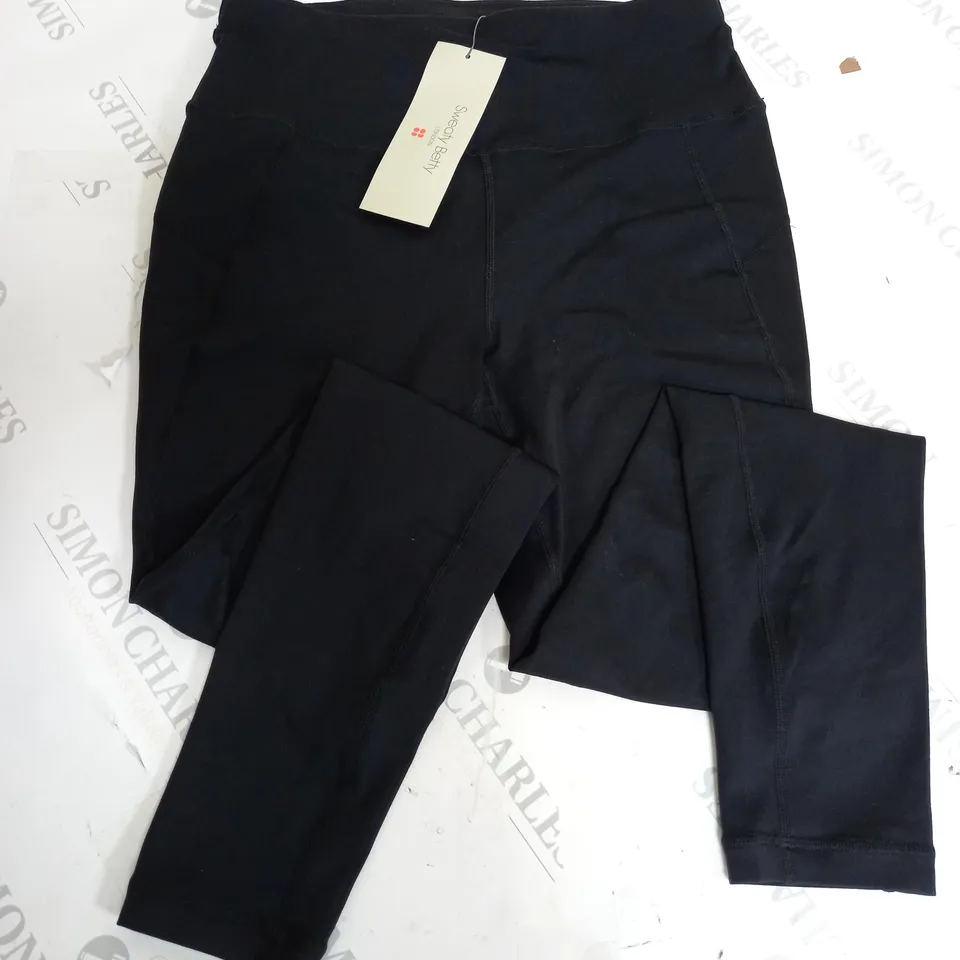 SWEATY BETTY ALL DAY LEGGINGS IN BLACK - M