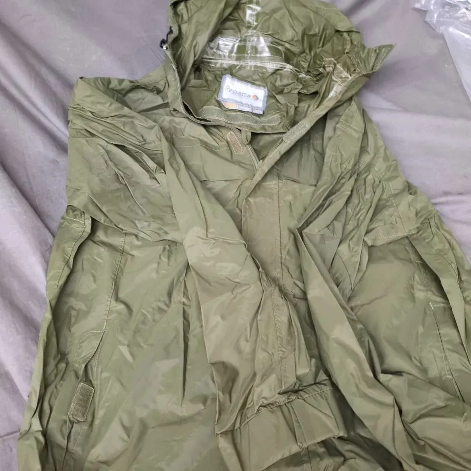 REGATTA GREAT OUTDOORS HOODED OLIVE GREEN WATERPROOF JACKET