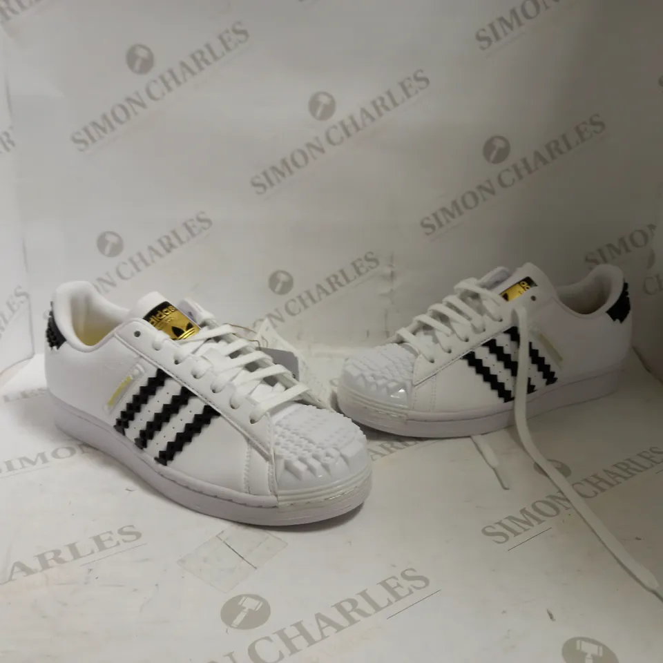 ADIDAS SUPERSTAR LEGO BLACK/WHITE - SIZE UK 7 1/2