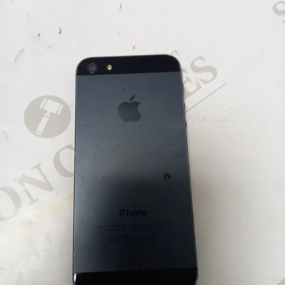 APPLE IPHONE 5