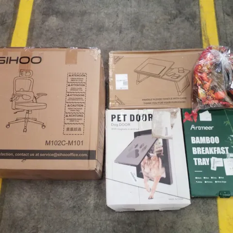 PALLET CONTAINING ASSORTED PRODUCTS INCLUDING OFFICE CHAIR, BED TRAY TABLE, DOG DOOR, WREATH & BAMBOO BREAKFAST TRAY