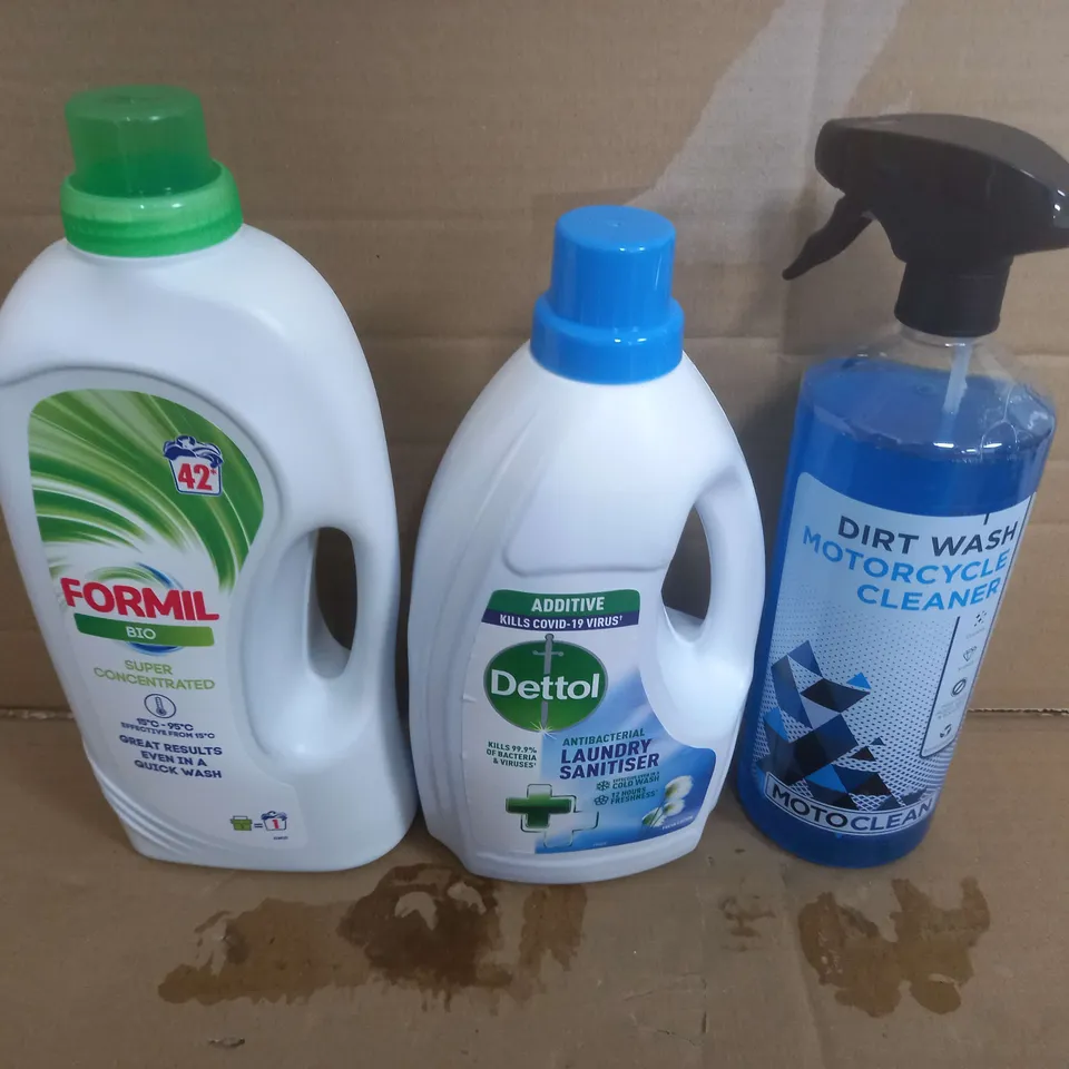 LOT OF 6 CLEANING PRODUCTS TO INCLUDE -FORMIL - DETTOL X4 - DIRT WASH BIKE CLEANER / COLLECTION ONLY
