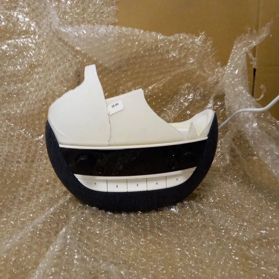 BOX OF MISCELLANEOUS LAMP COMPONENTS