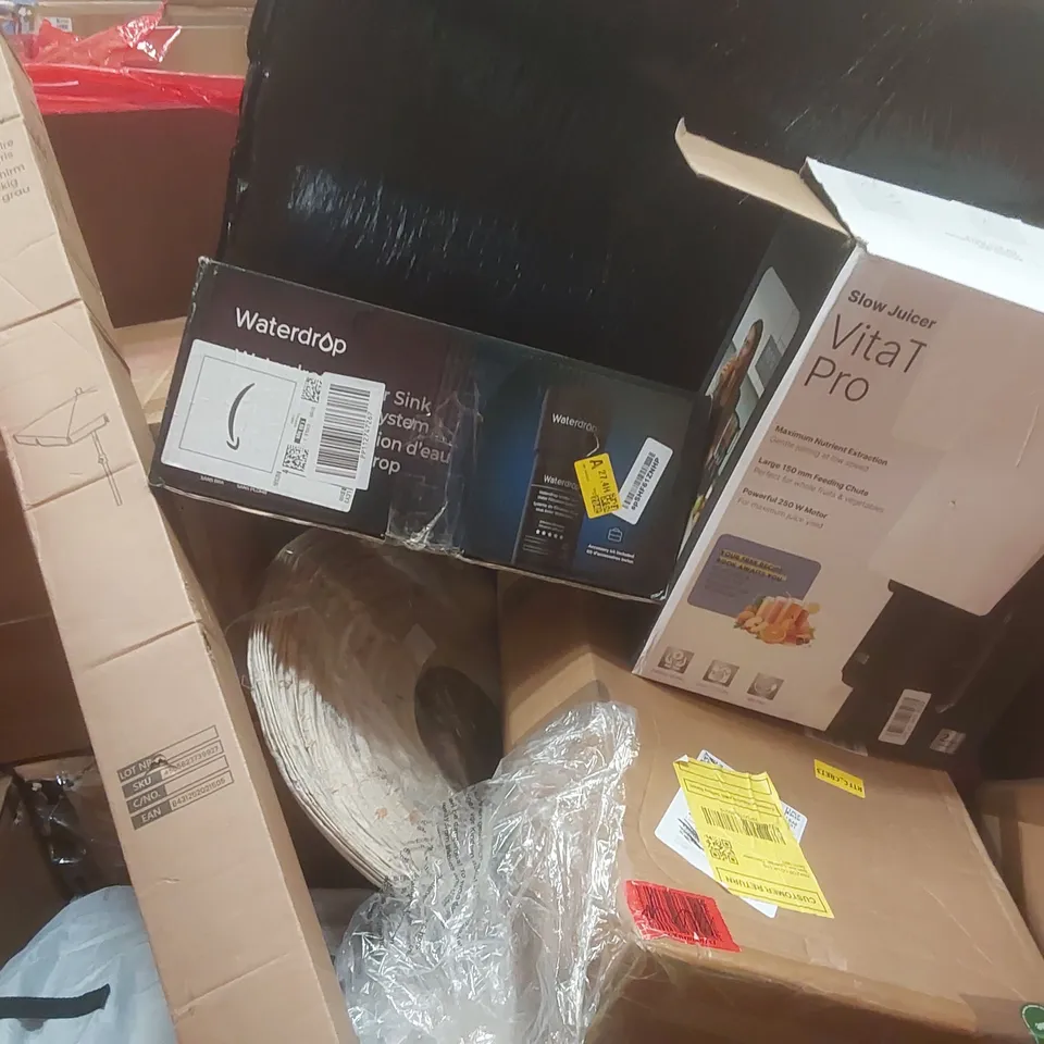 PALLET CONTAINING A LARGE QUANTITY OF ASSORTED ITEMS INCLUDING: SLOW JUICER, PARASOL, WATERDROP UNDER SINK FILTRATION SYSTEM ECT