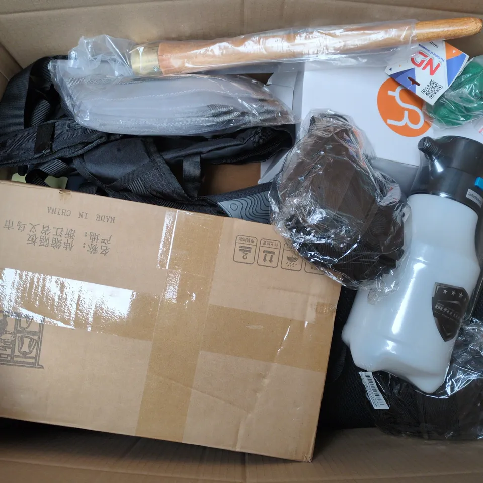 APPROXIMATELY 15 ASSORTED HOUSEHOLD PRODUCTS TO INCLUDE GEEETECH 3D PRINTER FILAMENT, EXTENDABLE CLOSET, BLITZ CLEAN SPRAY BOTTLE, ETC - COLLECTION ONLY