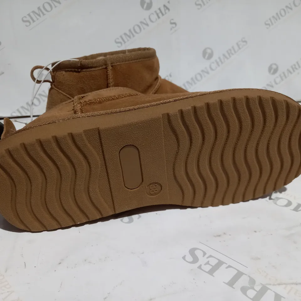 DUNNES TAN MINI SUEDE BOOT UK SIZE - 5