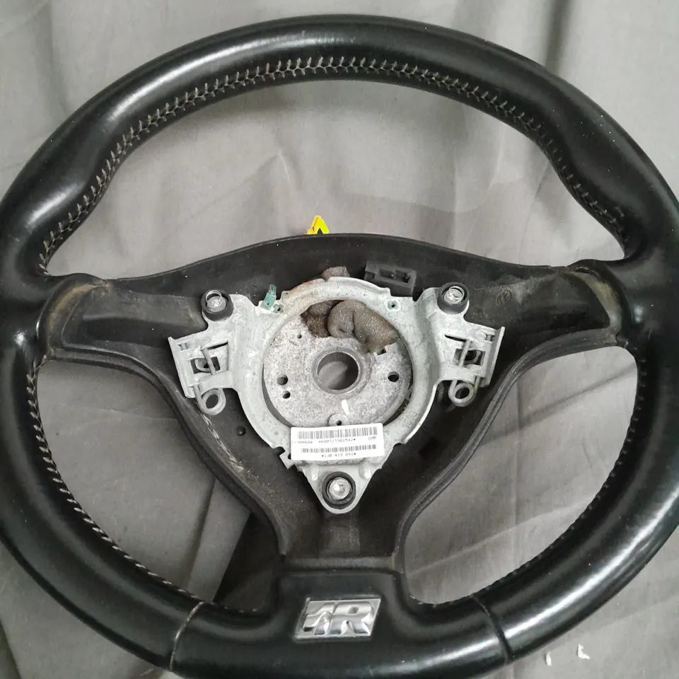 VW GOLF MK4 STEERING WHEEL 