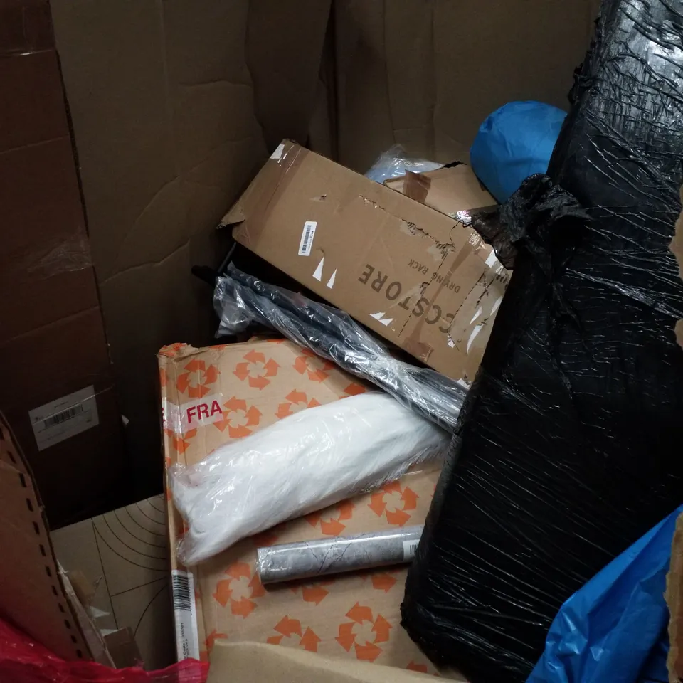 PALLET OF ASSORTED PRODUCTS INCLUDING SMART TOWER FAN, ACCSTORE DRYING RACK, MATTRESS TOPPER, DOOR MAT, VINYL PAPER