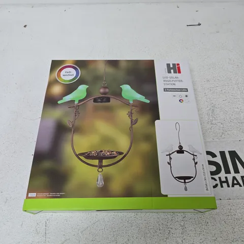 HI LED SOLAR BIRD FEEDER STATION WITH 2 COLOUR-CHANGING LEDS