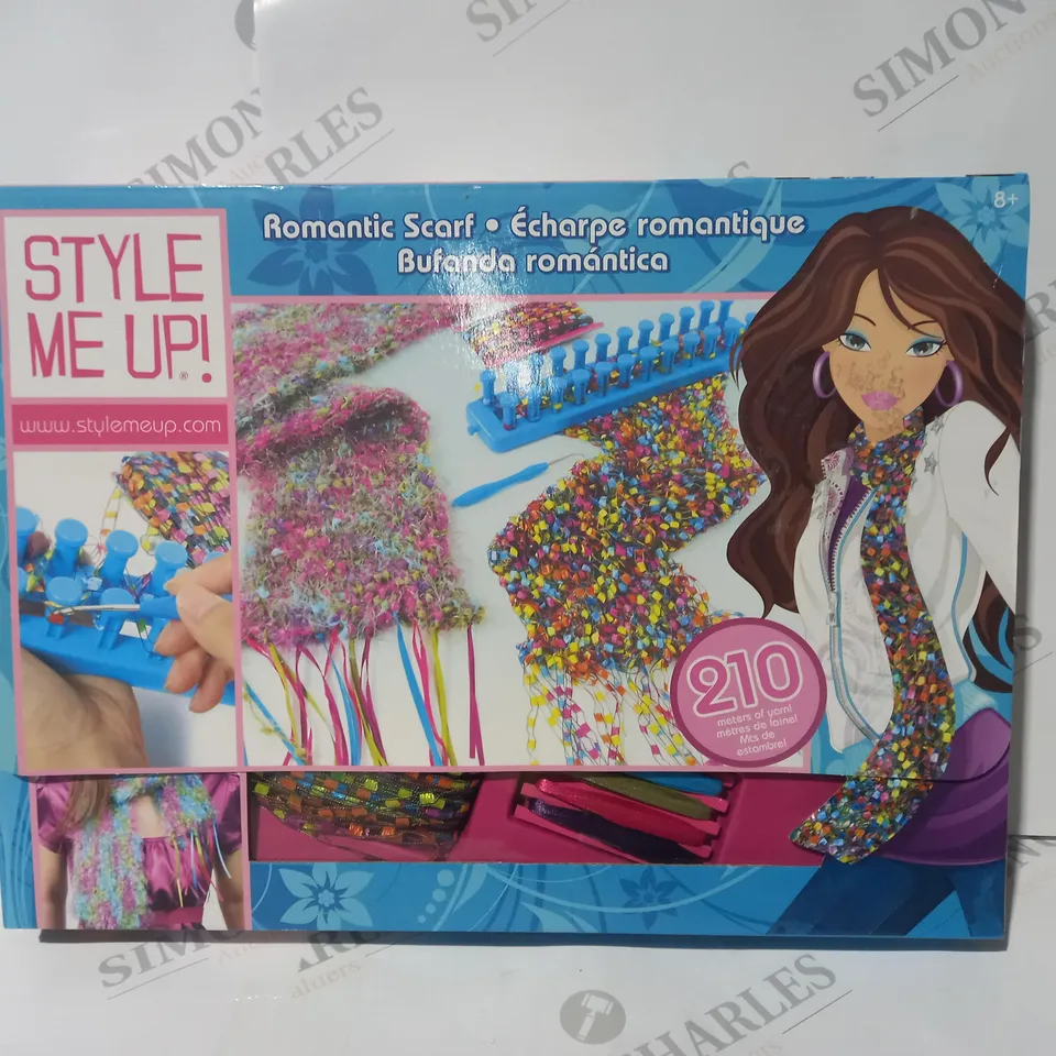 BOXED STYLE ME UP ROMANTIC SCARF