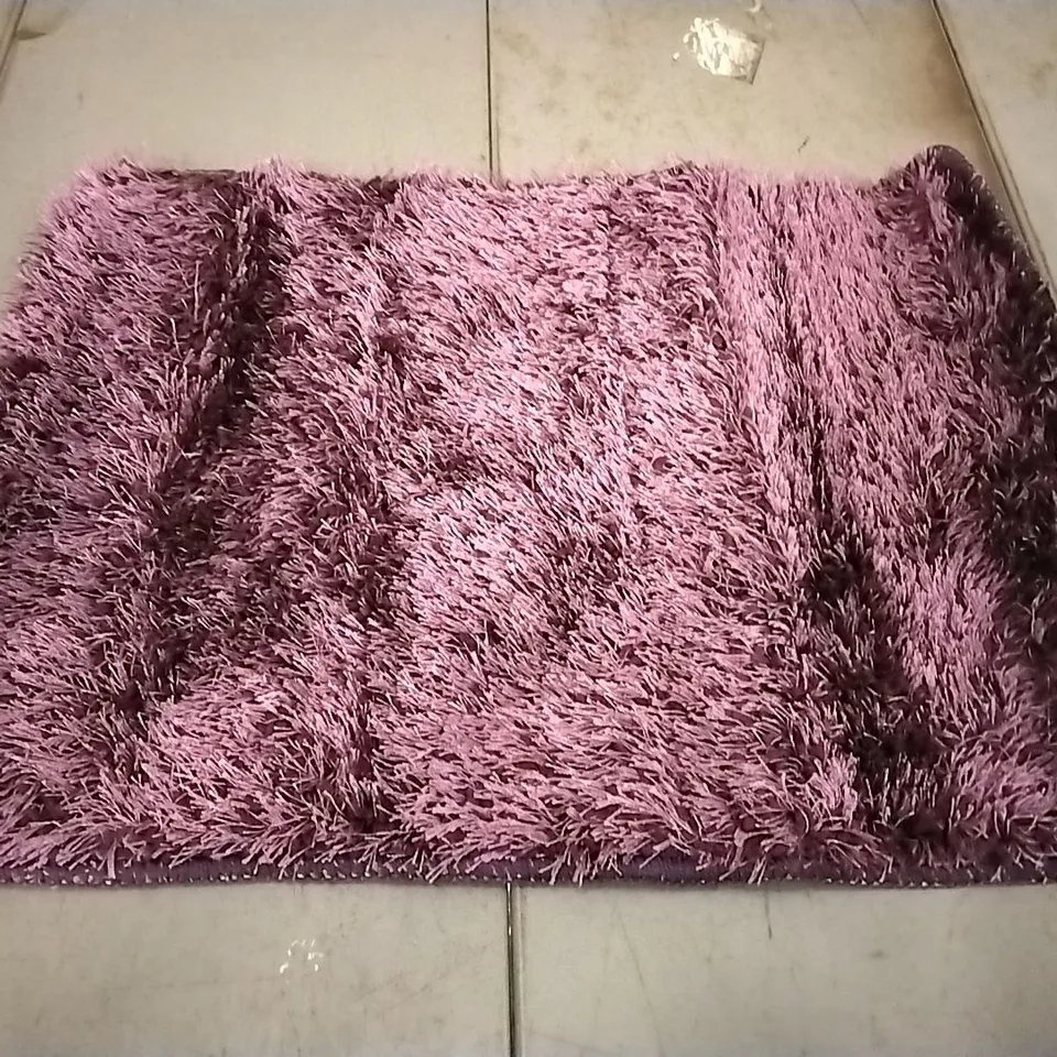 BRAND NEW JANAE BATH MAT SIZE 40CM X 55CM IN PURPLE 