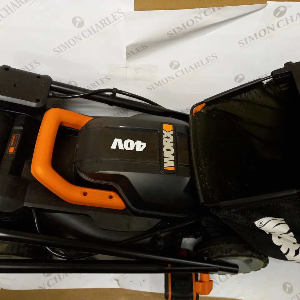 WORX 34CM CORDLESS LAWNMOWER